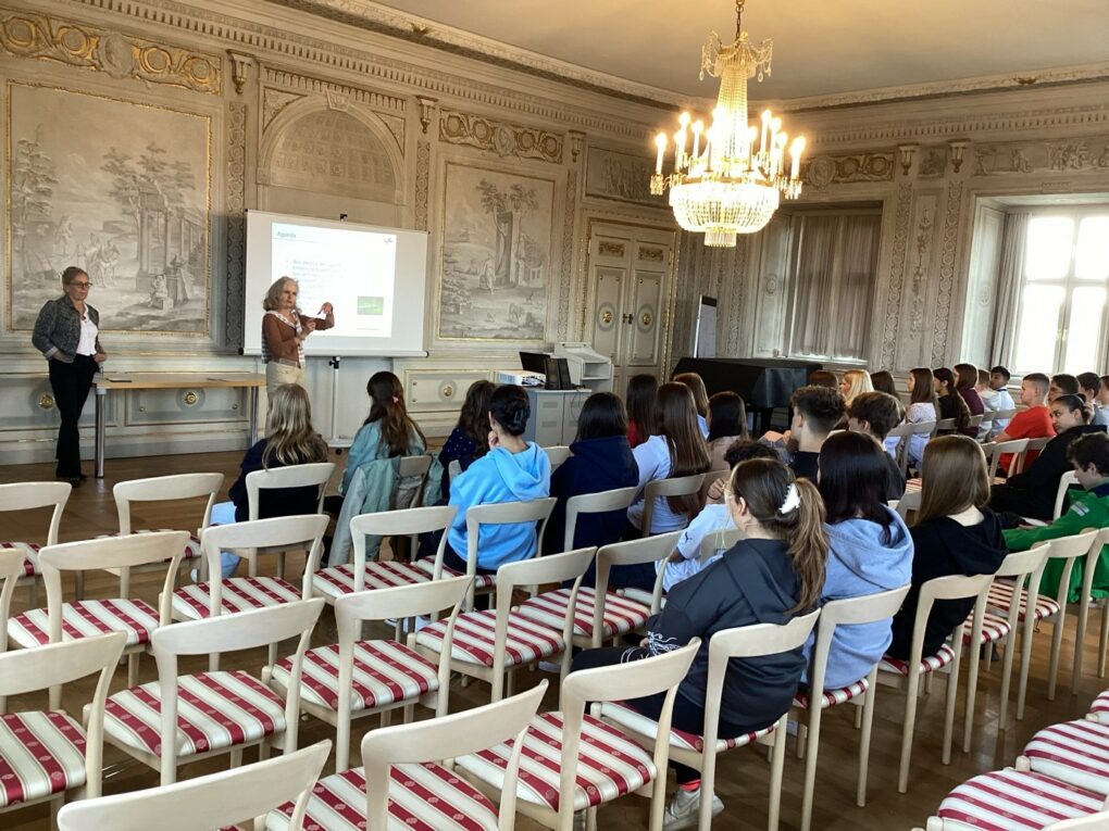 Gesundheitsbewusstsein stärken: Klassenstufe 7 besucht die Schlossklinik Bad Buchau